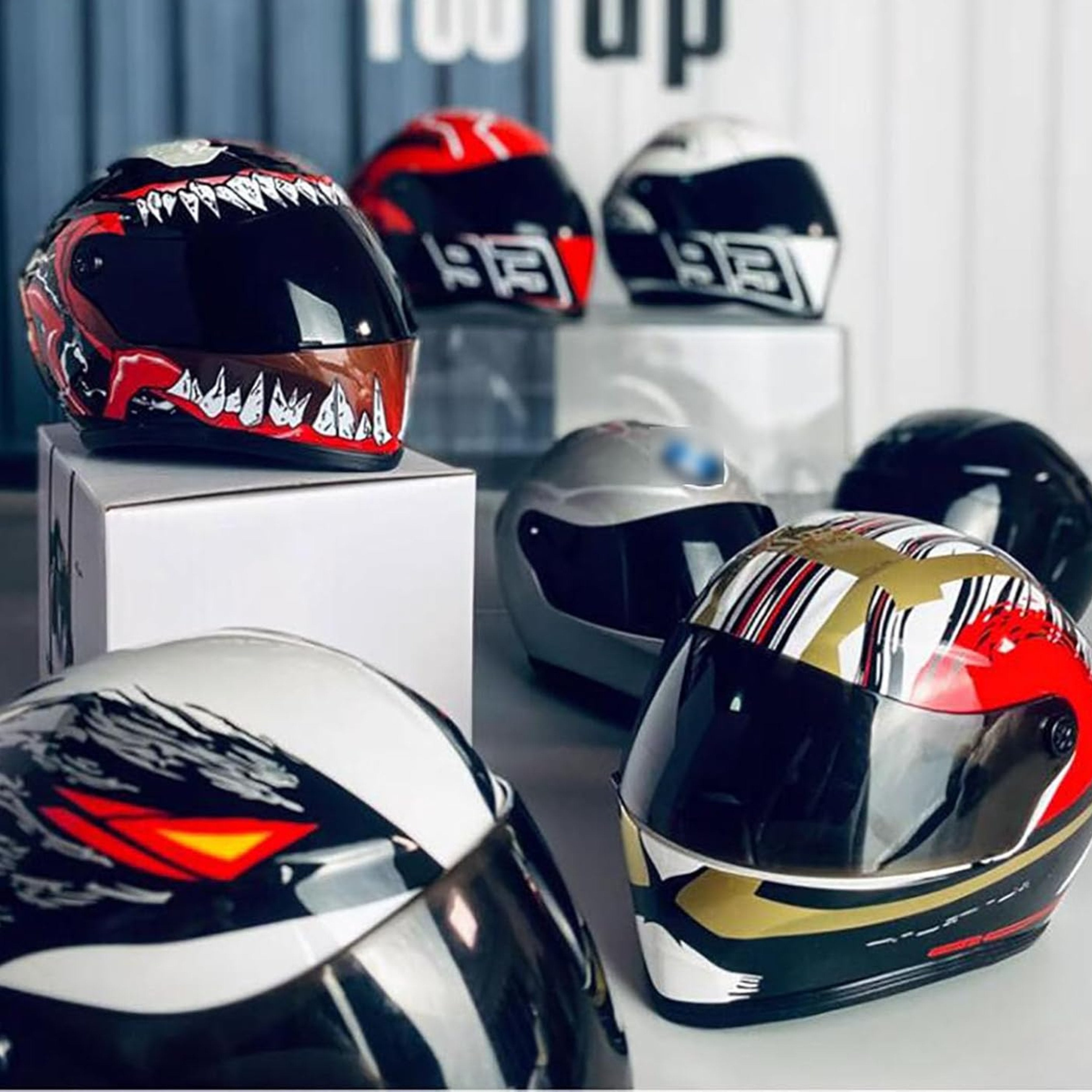 Mini Cascos