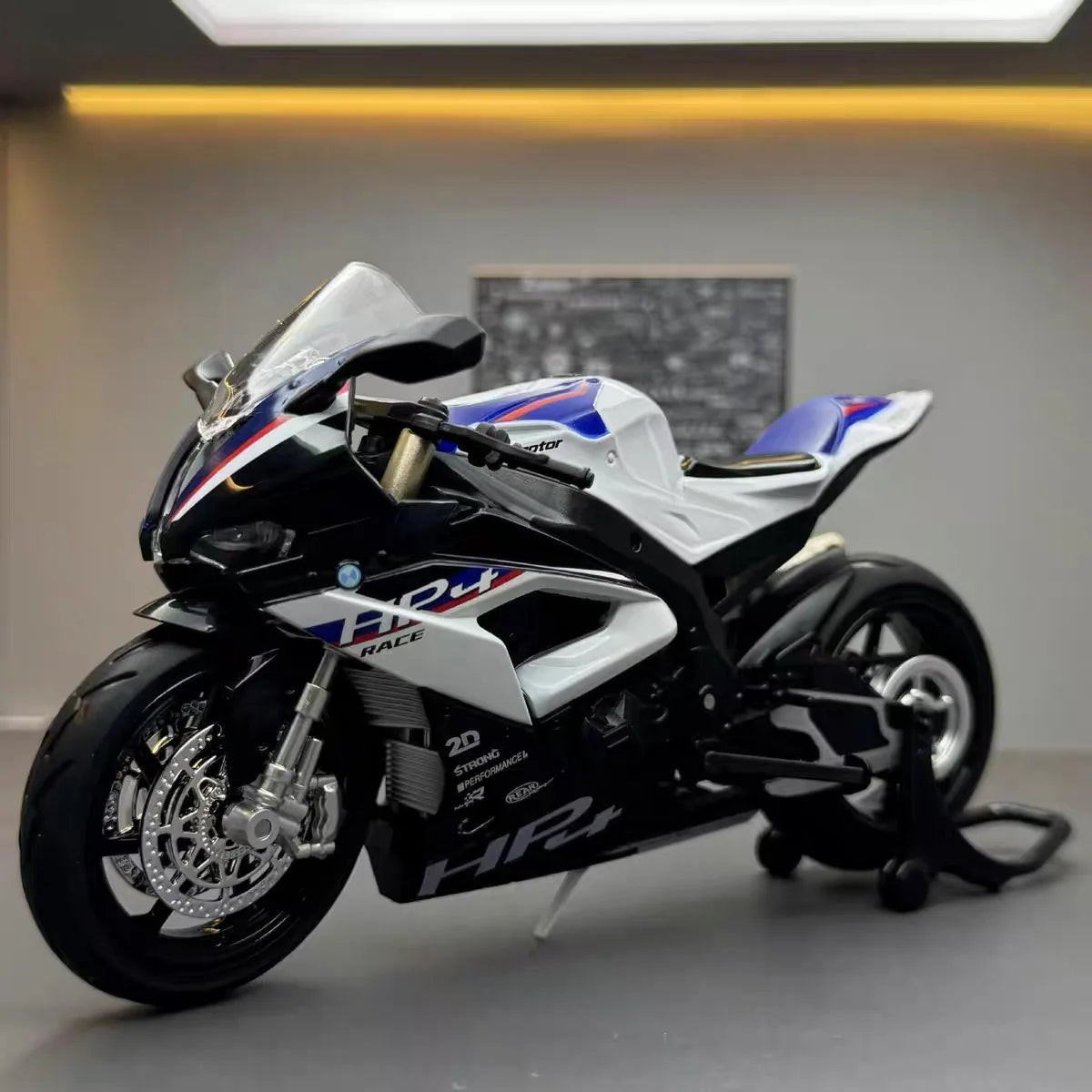 BMW HP4 Escala 1:12