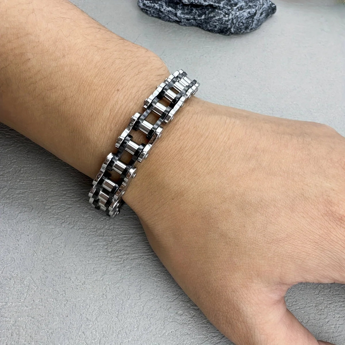 Pulsera Biker Negro Plateado